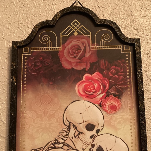 Skeletons in Love Wall Hanging - Picture 3 of 5
